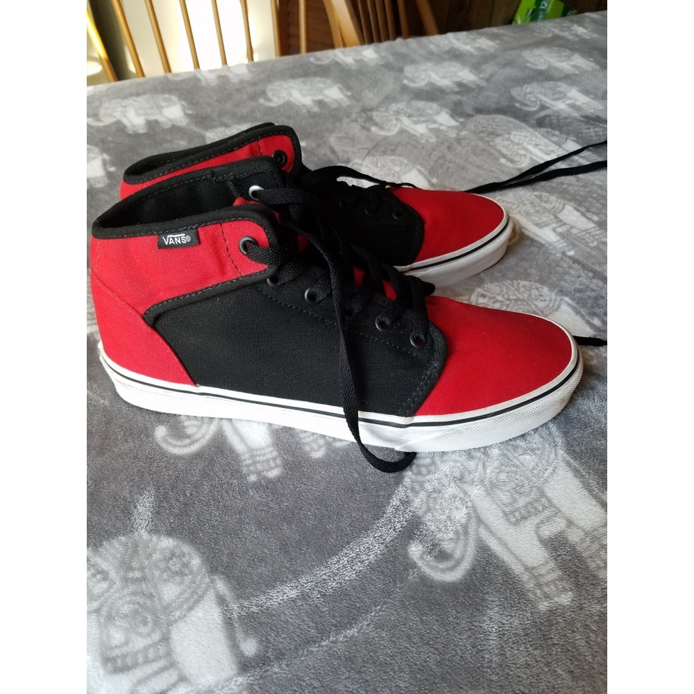 Men's Red and Black Vans